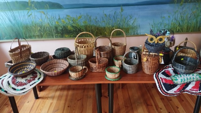 Antoninas Novožiharevas rokdarbu izstāde "Atdzīvojies papīrs"